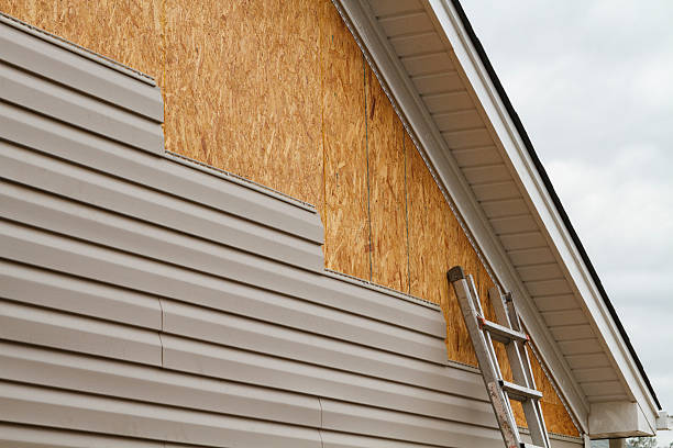 24/7 Emergency Siding Contractor experts in Island Lake, IL